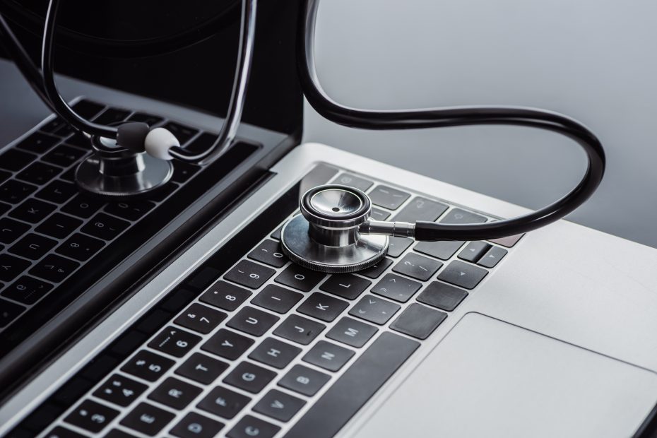 Laptop mit Stehtoskop